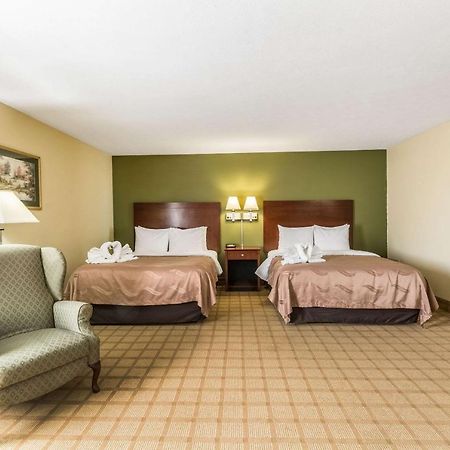 Quality Inn I-74 Batesville Екстер'єр фото