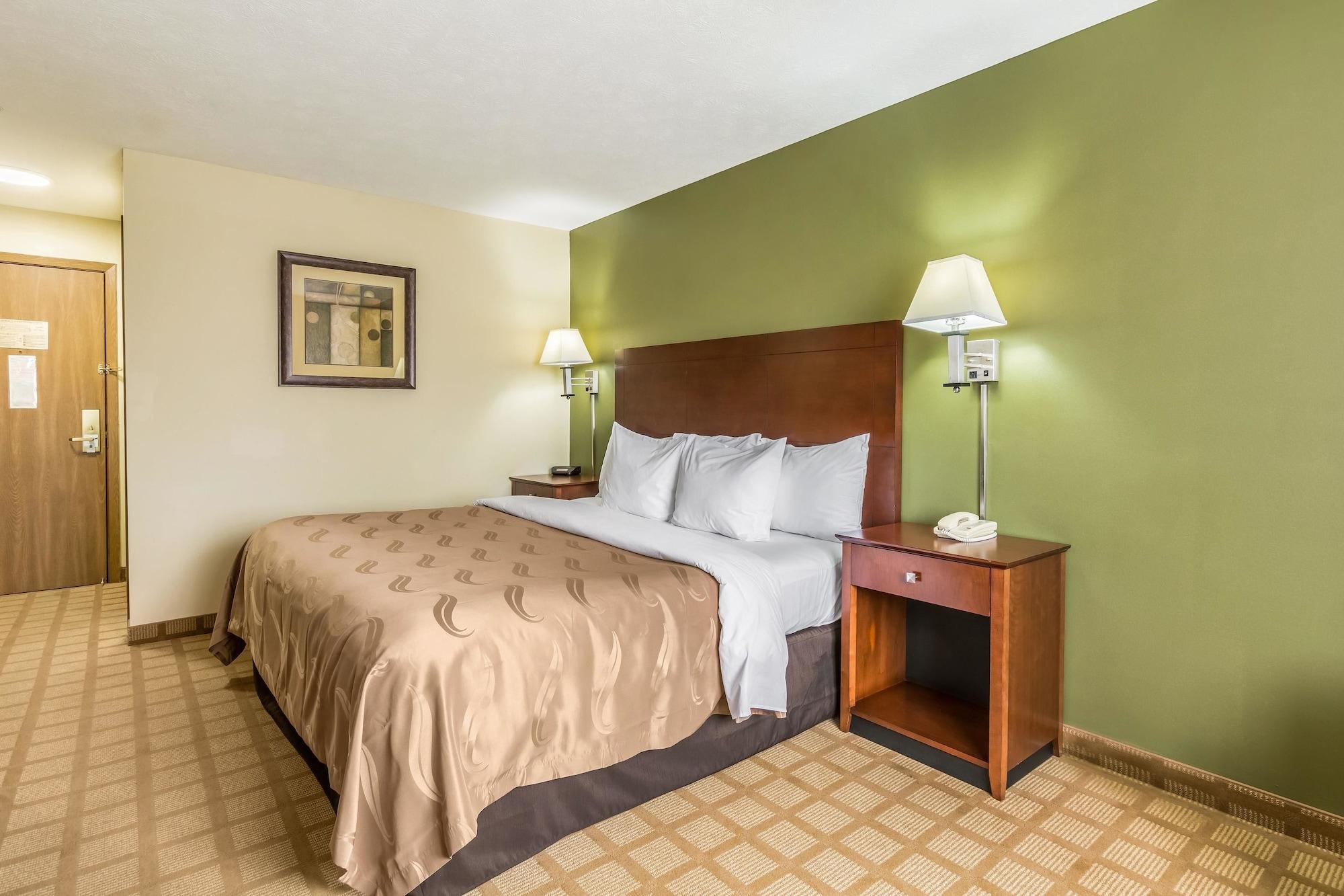 Quality Inn I-74 Batesville Екстер'єр фото