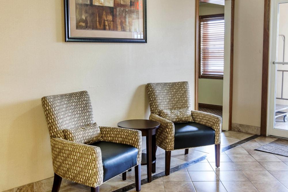 Quality Inn I-74 Batesville Екстер'єр фото