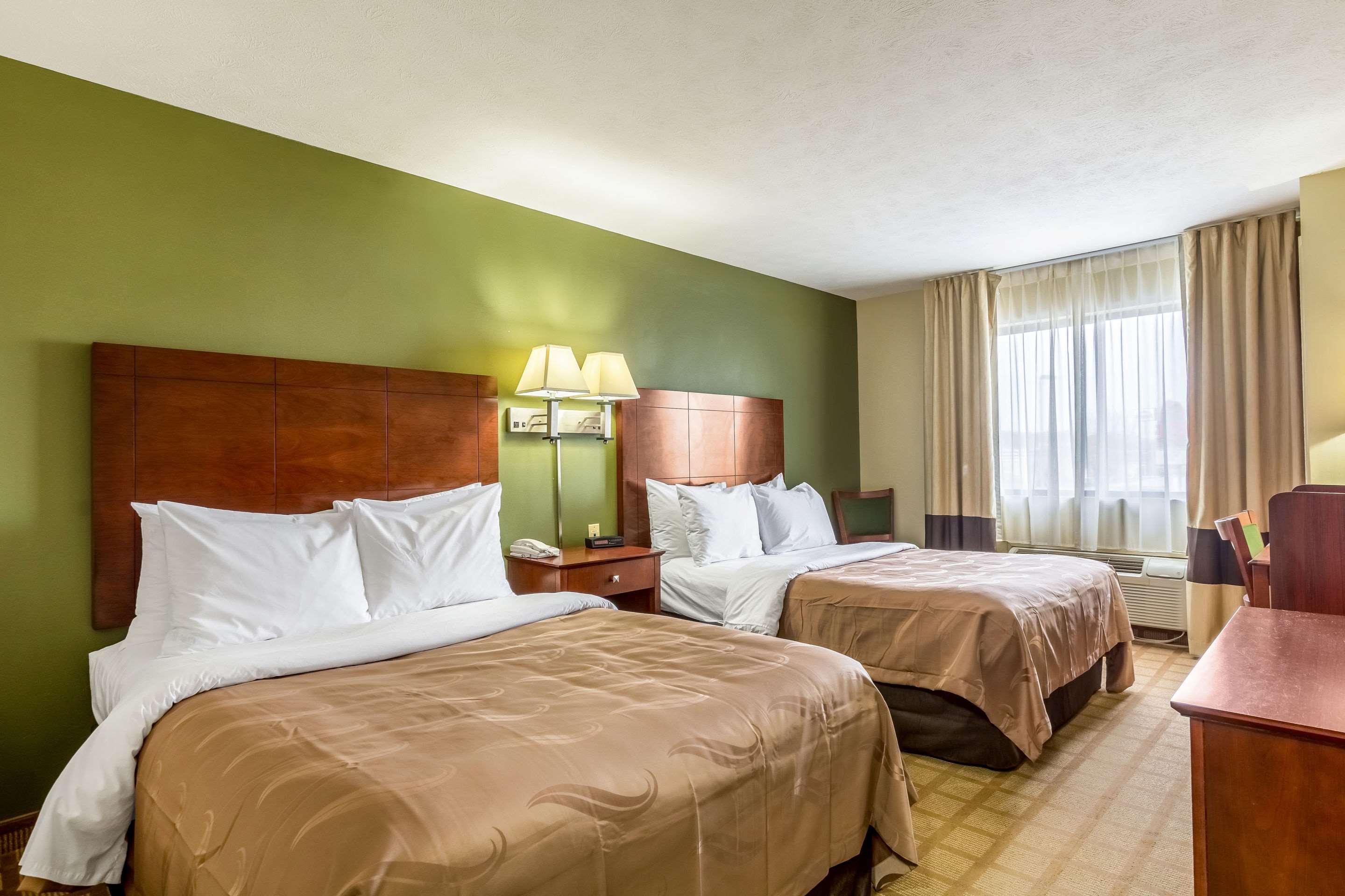Quality Inn I-74 Batesville Екстер'єр фото