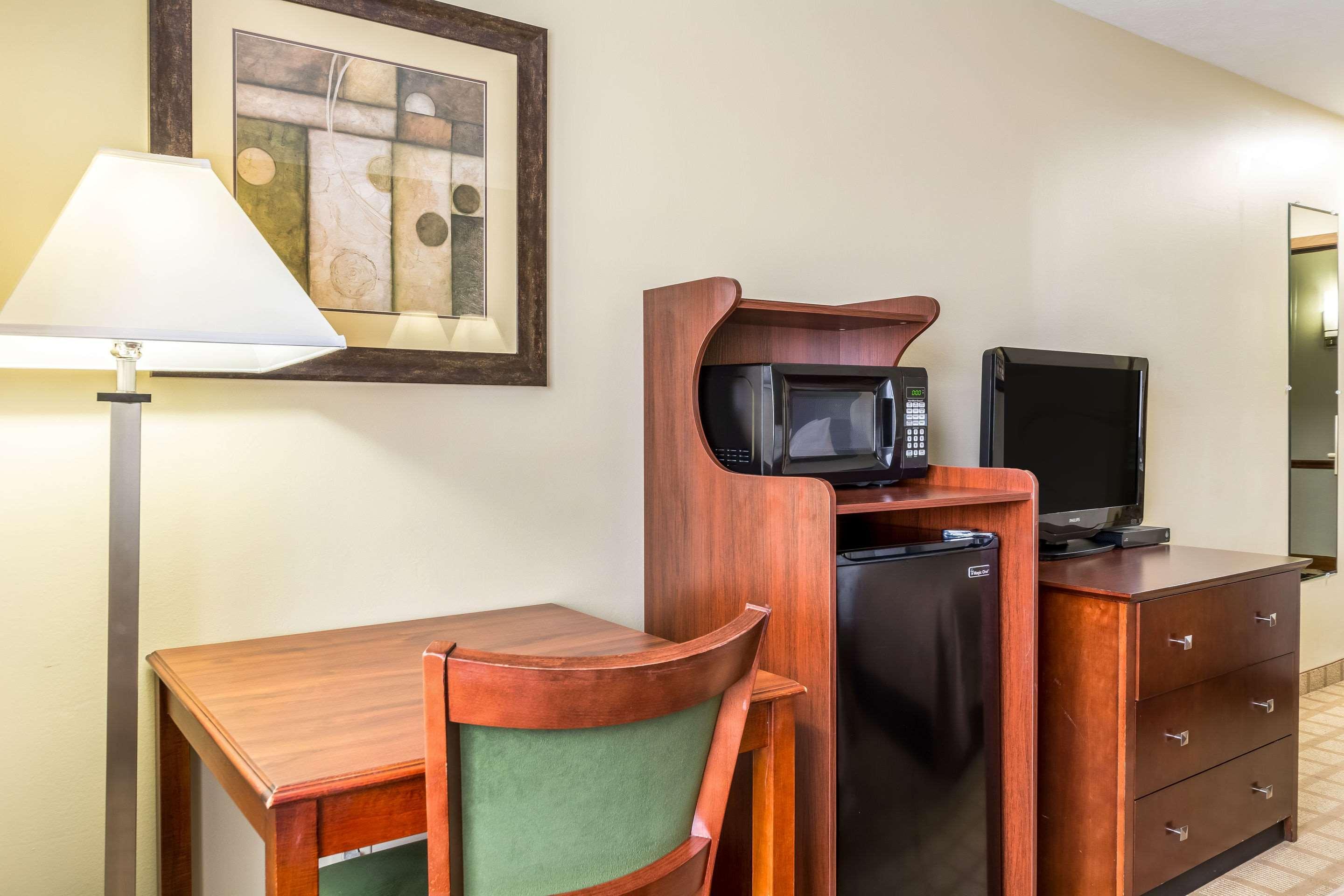 Quality Inn I-74 Batesville Екстер'єр фото
