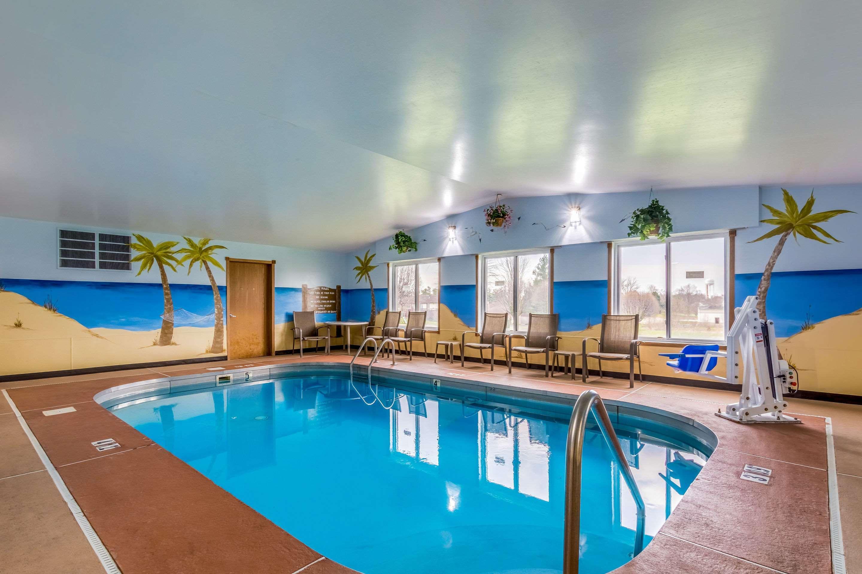 Quality Inn I-74 Batesville Екстер'єр фото