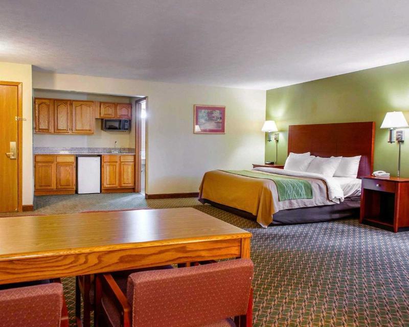Quality Inn I-74 Batesville Екстер'єр фото