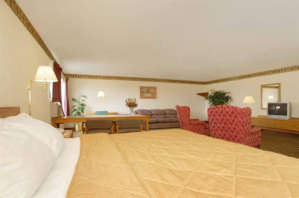 Quality Inn I-74 Batesville Номер фото